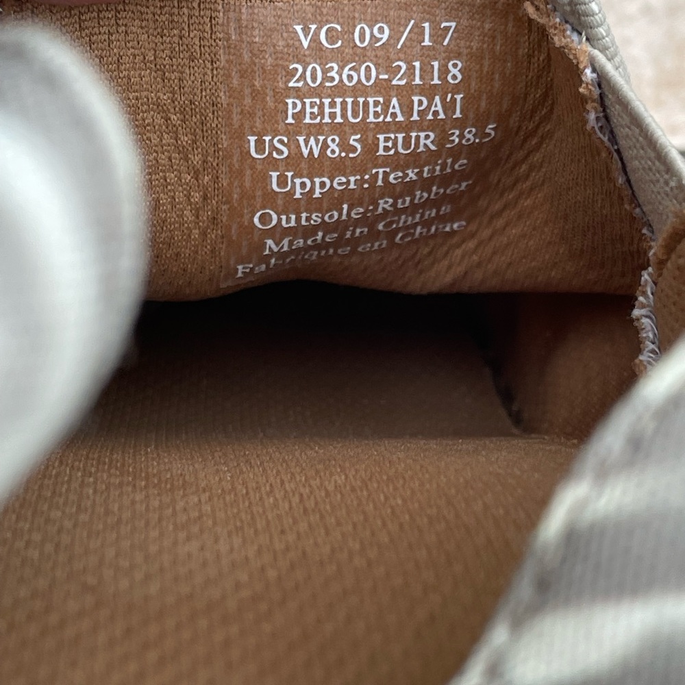 Olukai Pehuea Pa'i - Women's Slip-on Canvas Shoe - Picture 15 of 16